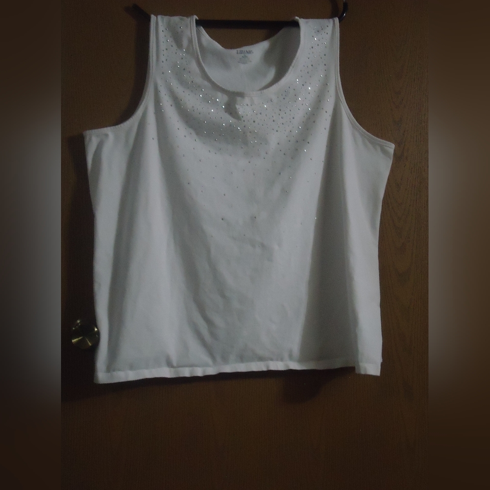 Liz & Me size 3X  26/28 white tank with scattered rhinestone decoration
